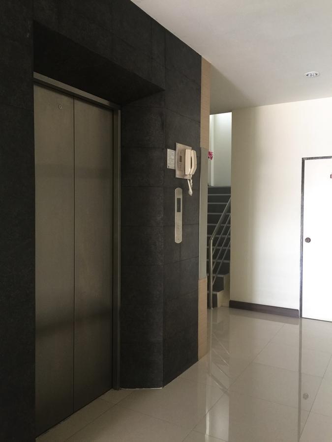 Thani Residence Chonburi Luaran gambar